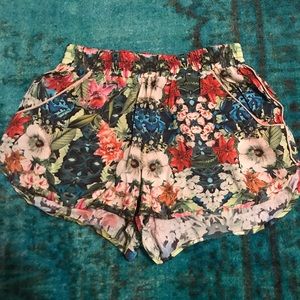 Shorts with really cool design by San & Lavi